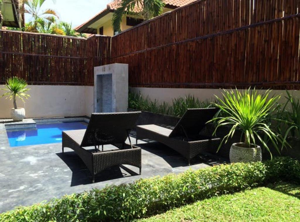 Kuta Holiday Villas Exteriör bild