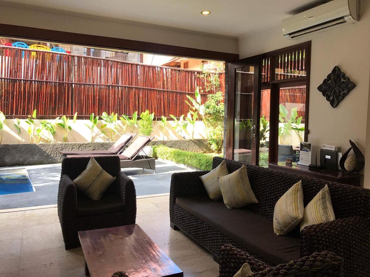 Kuta Holiday Villas Exteriör bild