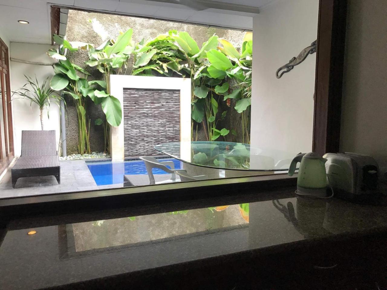 Kuta Holiday Villas Exteriör bild