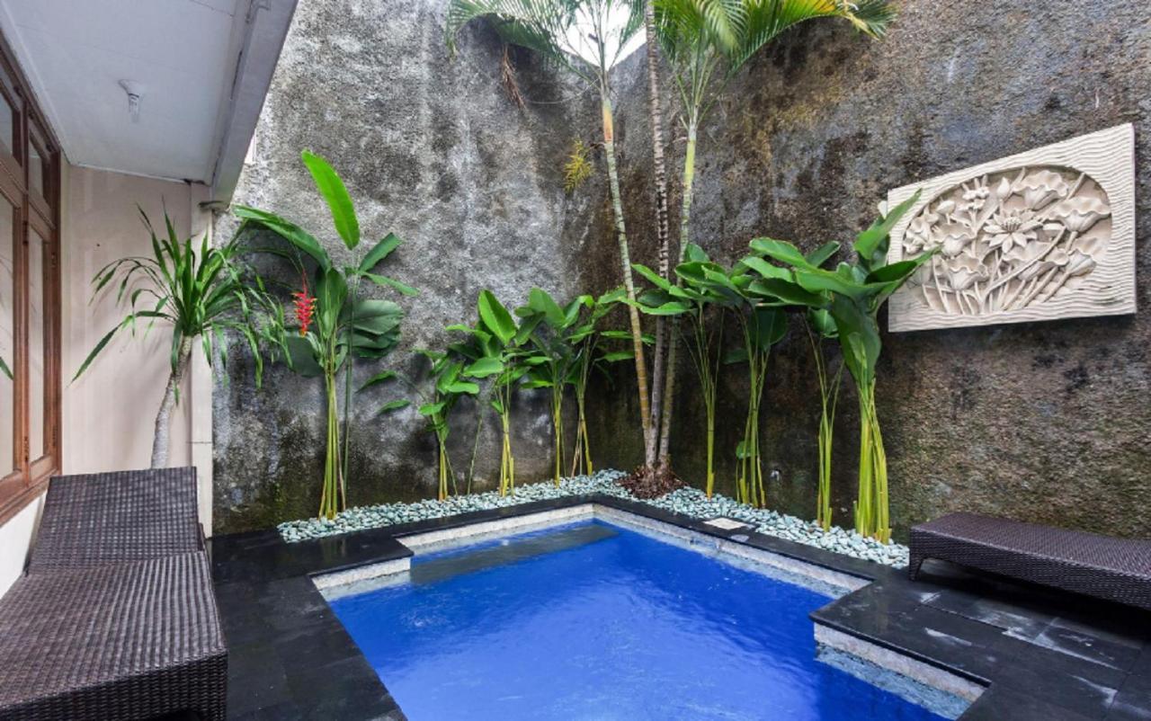 Kuta Holiday Villas Exteriör bild